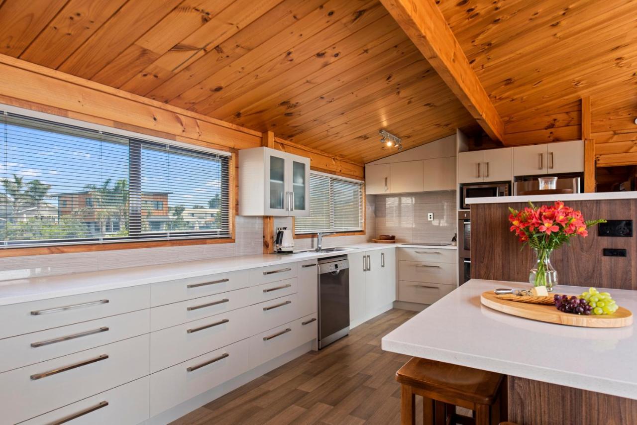 Oceanside Bach - Mount Maunganui Holiday Home Eksteriør bilde